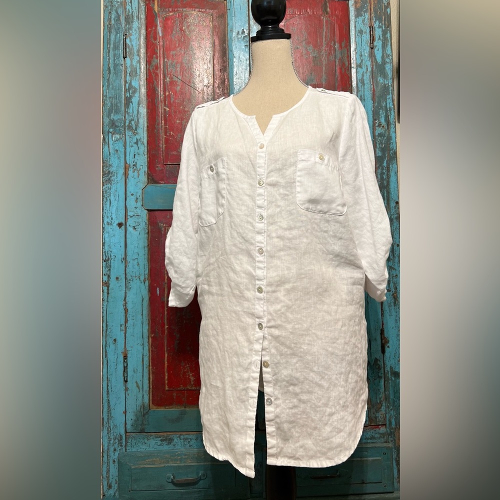 Pre-LoVeD (12/14) YeSt WhitE LiNeN ButtoN DowN